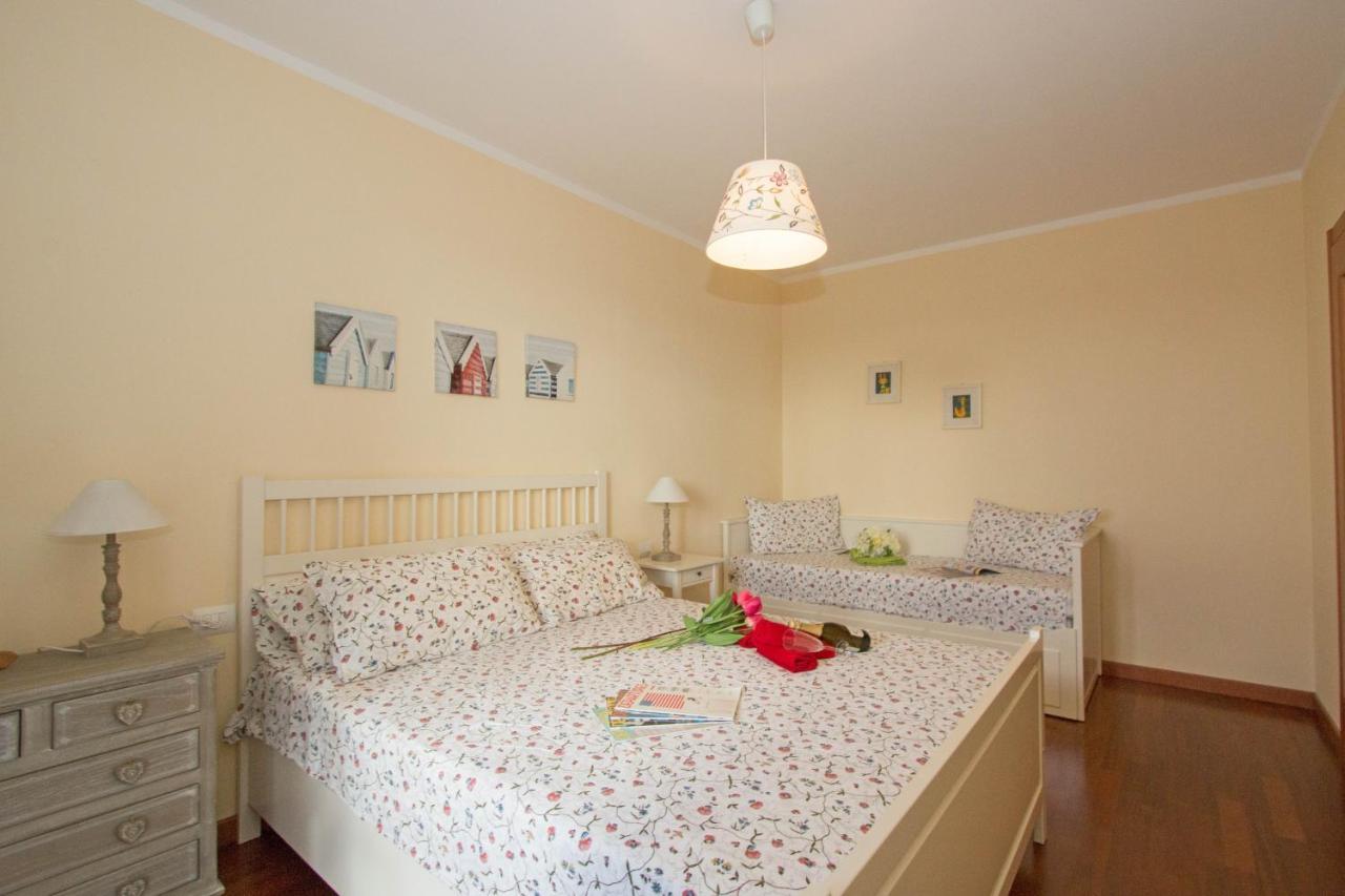 Baglio Degli Ulivi 3 Apartment By Wonderful Italy Sirmione Bagian luar foto