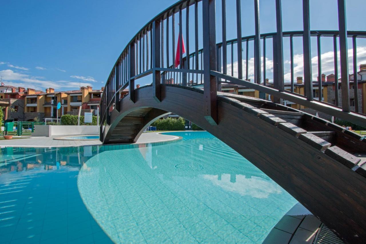 Baglio Degli Ulivi 3 Apartment By Wonderful Italy Sirmione Bagian luar foto